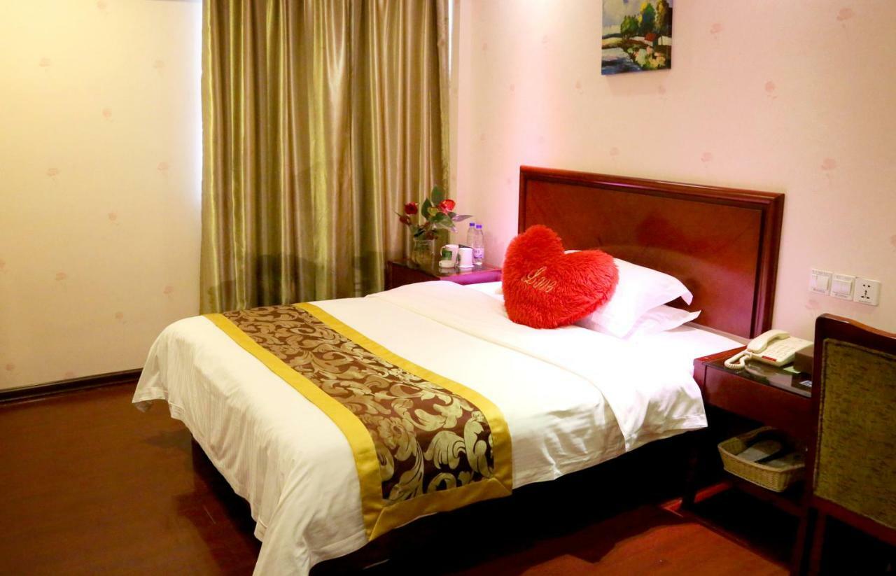 Greentree Inn Guiyang Court Street West Zhongshan Road Subway Station Business Hotel Luaran gambar
